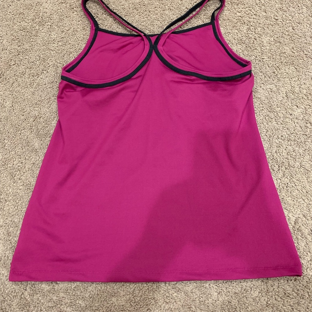 Workout tank - Picture 2 of 3